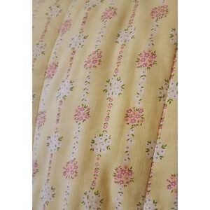 Vintage Her Majesty 1970s Pink Floral Country Sleeping Bag Quilt Yellow Cottage